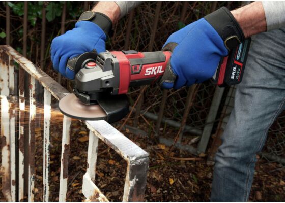 SKIL 3930 CA SMERIGLIATRICE «BRUSHLESS» A BATTERIA